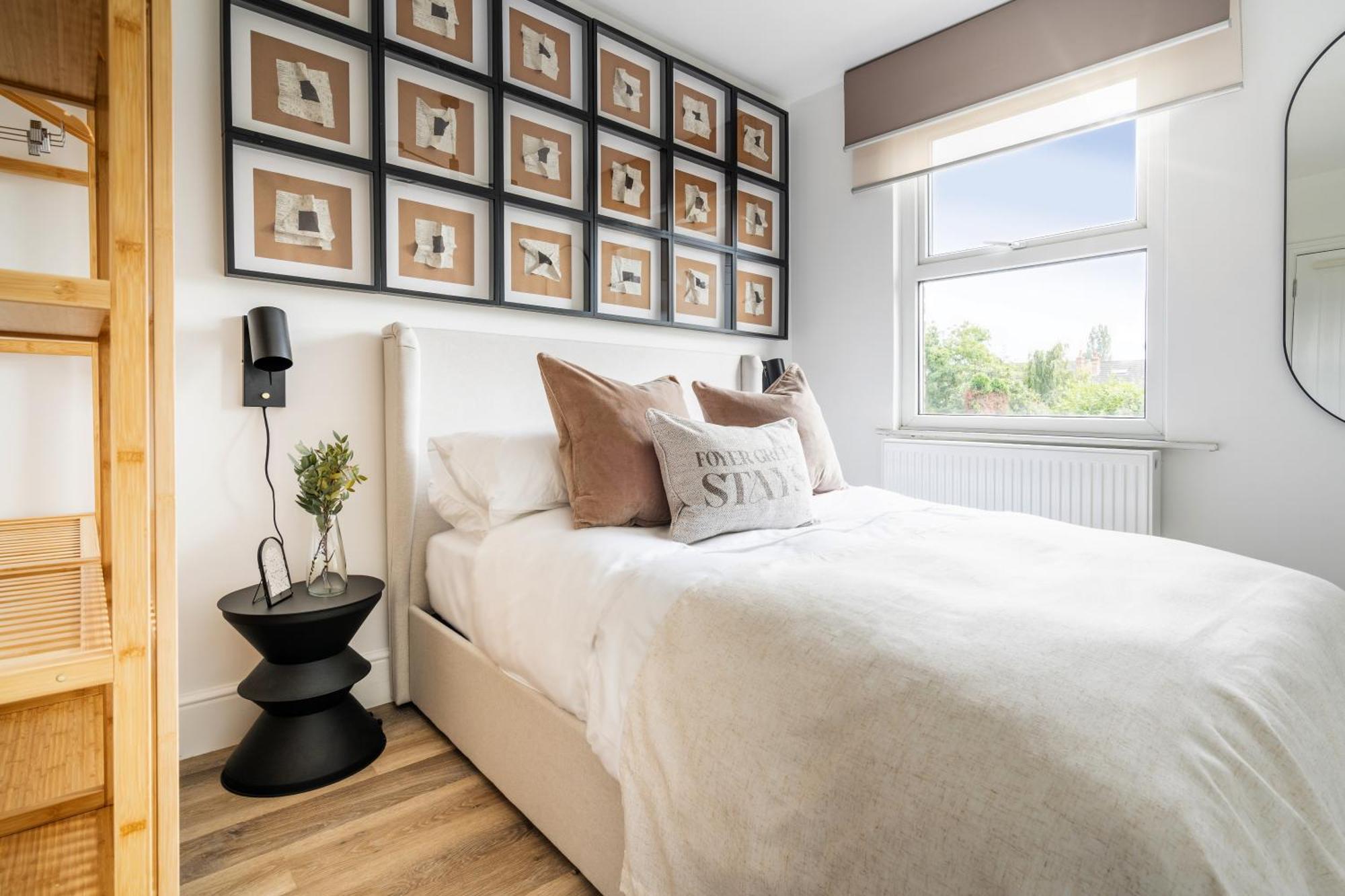 Newly Designed, 2Br Apt, 5Min From Northwood London Tube Station, Nato Hq, Ideal For Wembley, Warner Studio, Contractors Bagian luar foto
